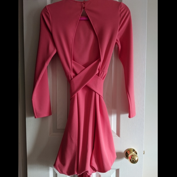 NWOT ASOS Coral-Pink Open Back Bubble Hem Dress UK 6/US 2 XS - Picture 2 of 8